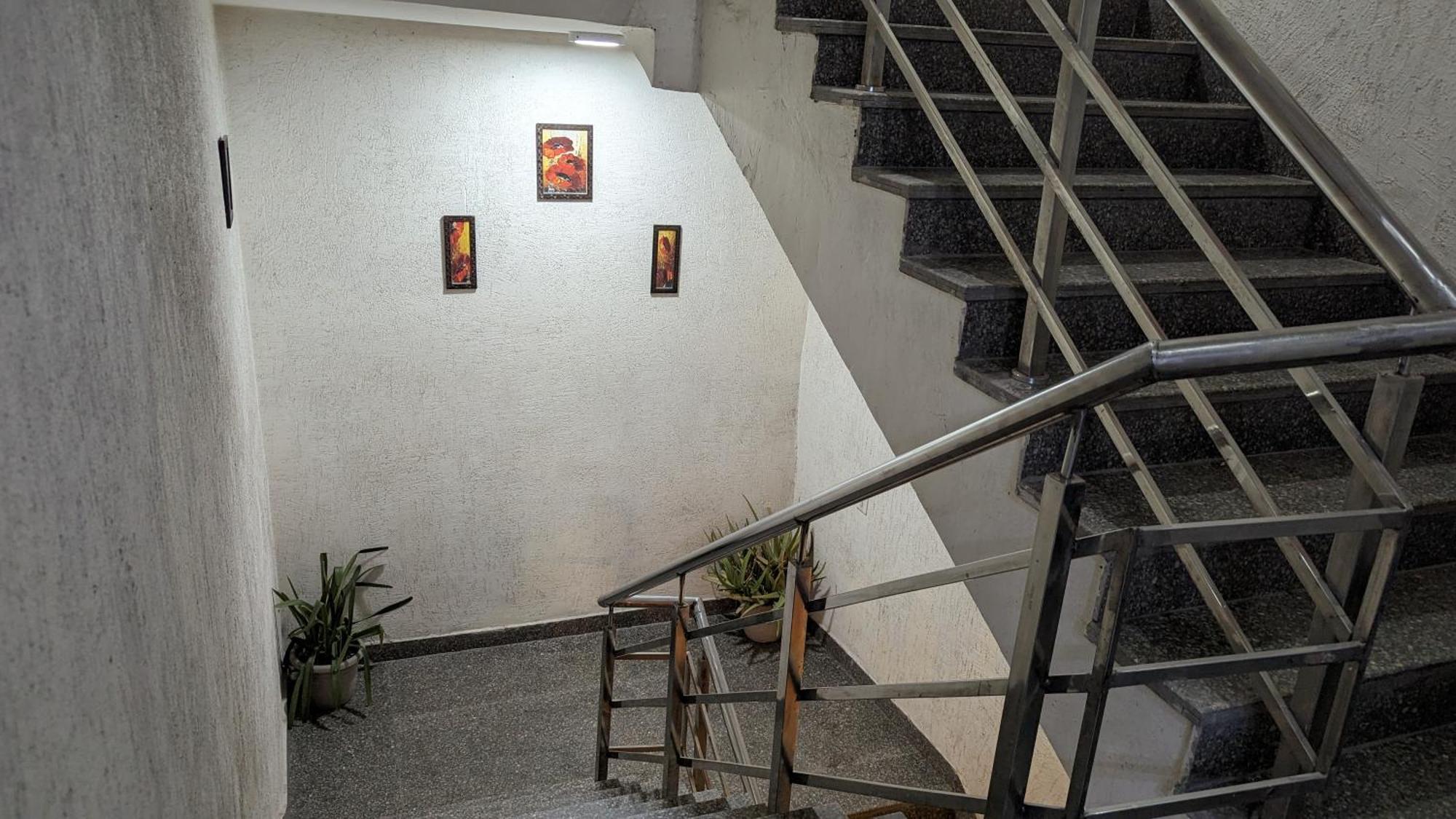 Hotel Aron By The Premium Villa Nova Deli Exterior foto