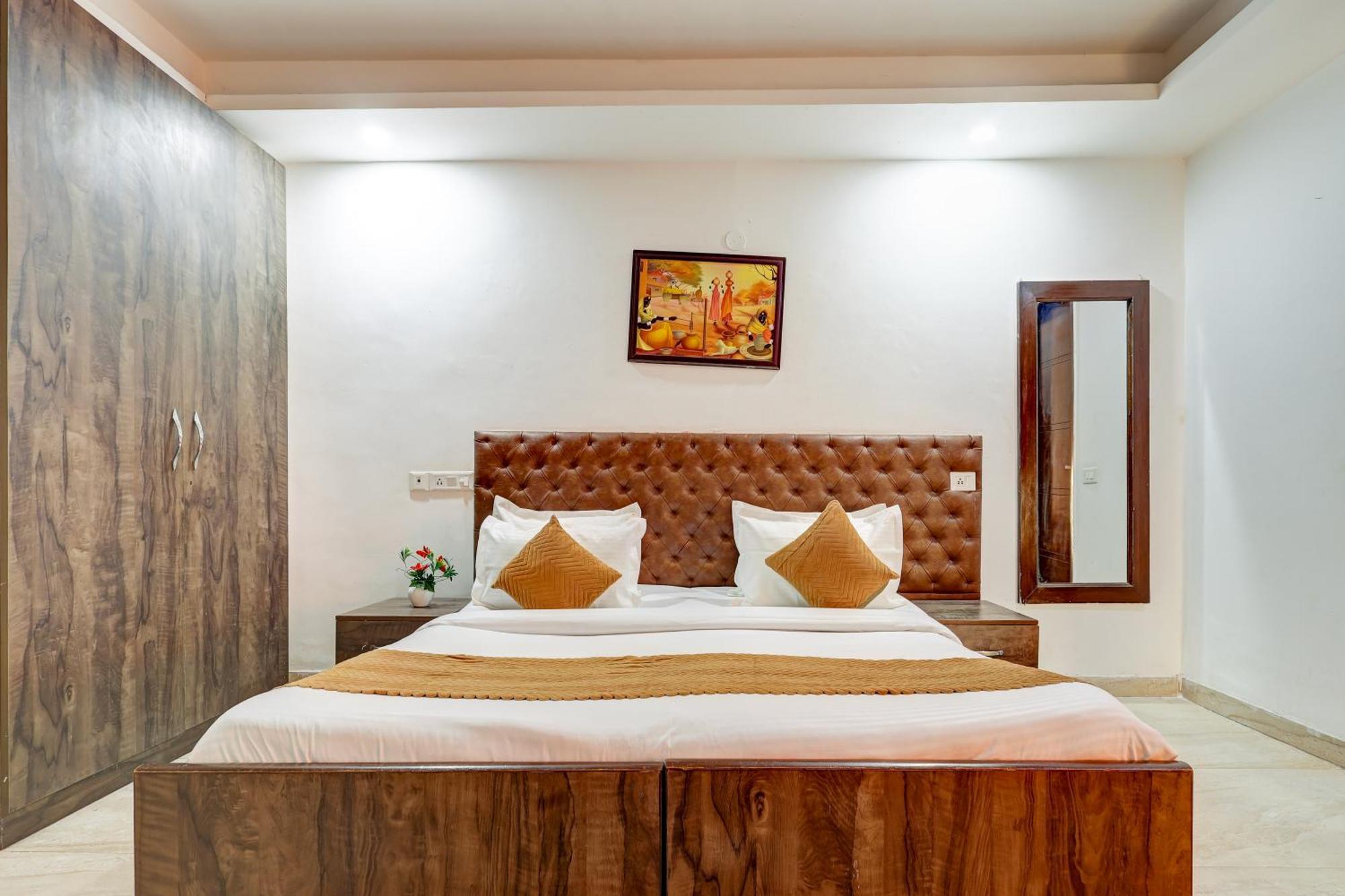 Hotel Aron By The Premium Villa Nova Deli Exterior foto