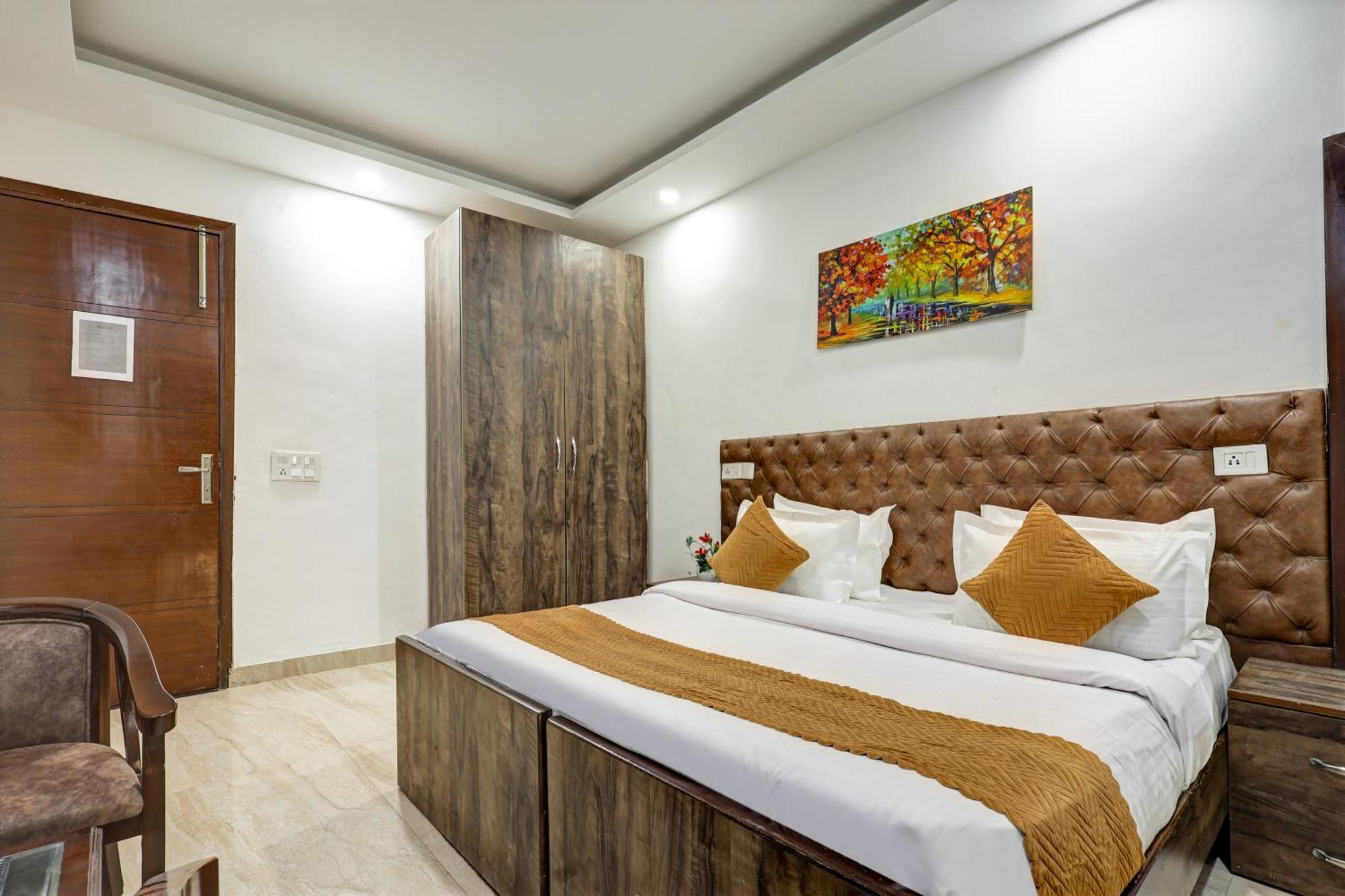 Hotel Aron By The Premium Villa Nova Deli Exterior foto