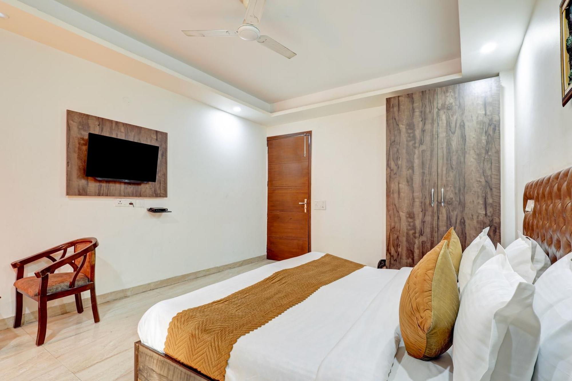 Hotel Aron By The Premium Villa Nova Deli Exterior foto