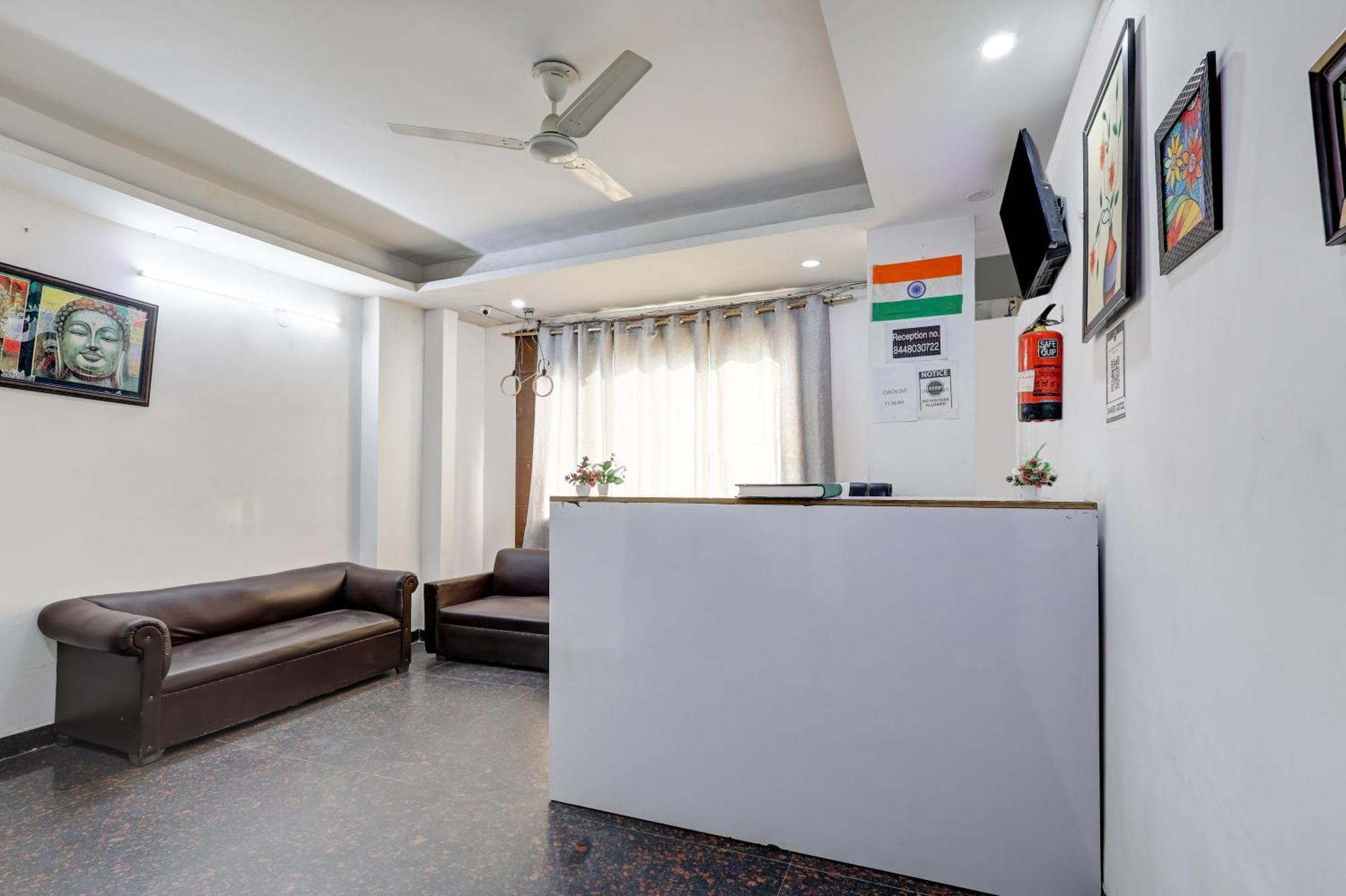 Hotel Aron By The Premium Villa Nova Deli Exterior foto